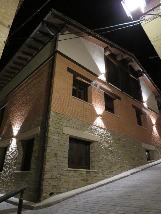 Miragredos Apartment Mombeltran Bagian luar foto