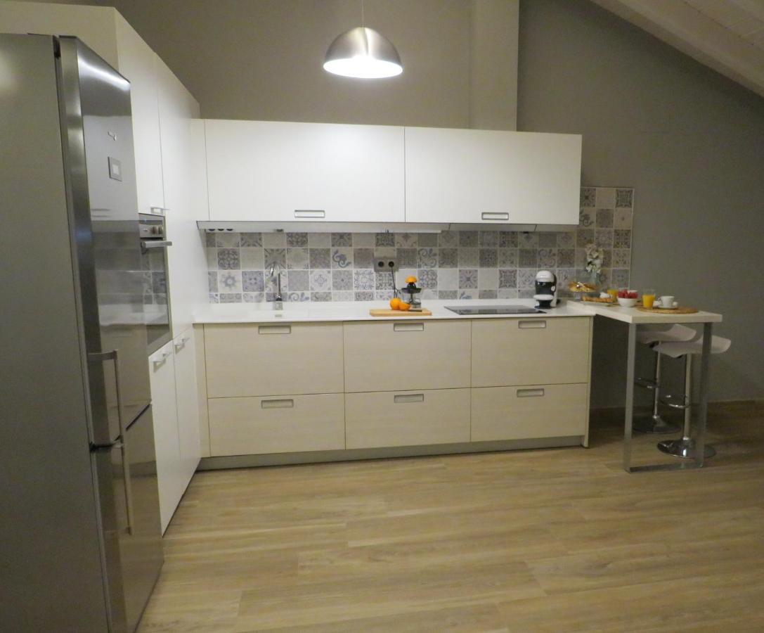 Miragredos Apartment Mombeltran Bagian luar foto
