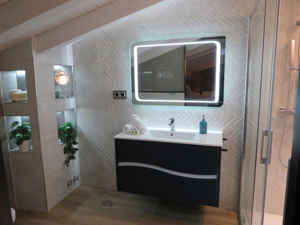 Miragredos Apartment Mombeltran Bagian luar foto