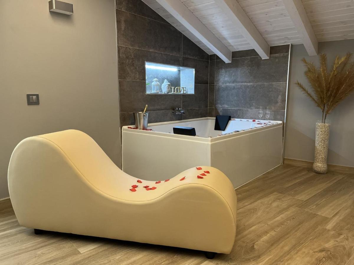 Miragredos Apartment Mombeltran Bagian luar foto