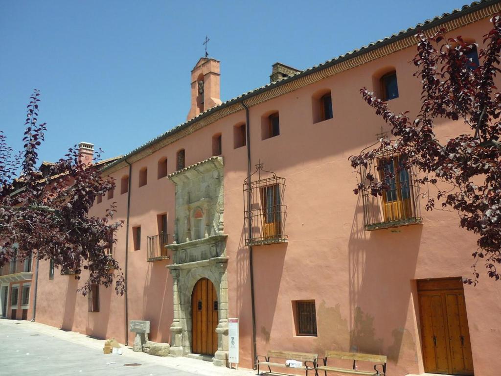 Miragredos Apartment Mombeltran Bagian luar foto